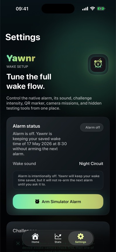 Yawnr settings screen with alarm and privacy controls.